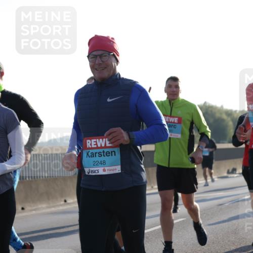 03.10.2025 - Köhlbrandbrückenlauf Jannik Wohlers http://msf.ph/oto/9063653 03.10.2025 09:24:19 Position 3 2466, 2248, 2632 meine-sportfotos.de