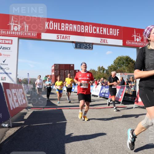 03.10.2025 - Köhlbrandbrückenlauf Lena Gebhardt http://msf.ph/oto/9063692 03.10.2025 13:12:59 Ziel 4446, 4487, 4528, 4559, 4628, 4671, 4748, 4965, 5051, 5381, 5673, 5674, 6303, 6496, 6497, 6530, 6791 meine-sportfotos.de