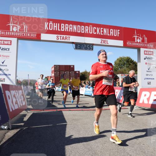03.10.2025 - Köhlbrandbrückenlauf Lena Gebhardt http://msf.ph/oto/9063698 03.10.2025 13:13:00 Ziel 4446, 4487, 4528, 4559, 4628, 4671, 4748, 4965, 5051, 5381, 5673, 5674, 6303, 6496, 6497, 6530, 6705, 6791 meine-sportfotos.de