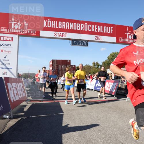 03.10.2025 - Köhlbrandbrückenlauf Lena Gebhardt http://msf.ph/oto/9063707 03.10.2025 13:13:00 Ziel 4446, 4487, 4528, 4559, 4628, 4671, 4748, 4965, 5051, 5381, 5673, 5674, 6303, 6496, 6497, 6530, 6705, 6791 meine-sportfotos.de