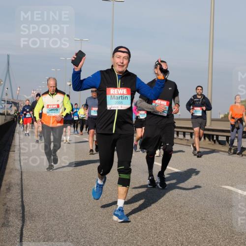 03.10.2025 - Köhlbrandbrückenlauf Fabian Wolf http://msf.ph/oto/9063731 03.10.2025 10:07:00 Position 3 2005 meine-sportfotos.de