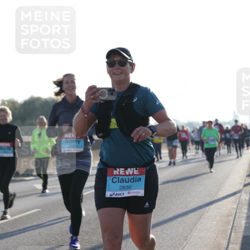 03.10.2025 - Köhlbrandbrückenlauf Jannik Wohlers http://msf.ph/oto/9063735 03.10.2025 09:24:22 Position 3 2320, 2830 meine-sportfotos.de