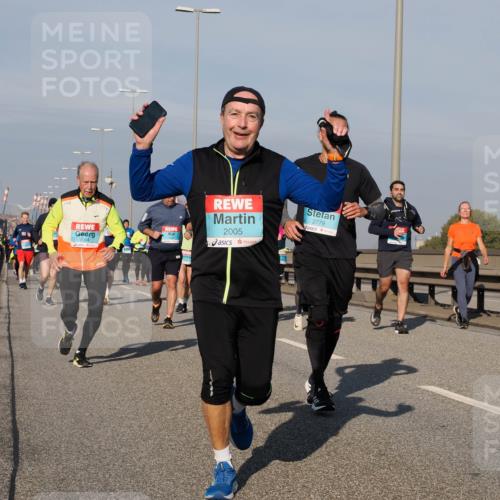 03.10.2025 - Köhlbrandbrückenlauf Fabian Wolf http://msf.ph/oto/9063740 03.10.2025 10:07:00 Position 3 2004, 2005, 2779 meine-sportfotos.de