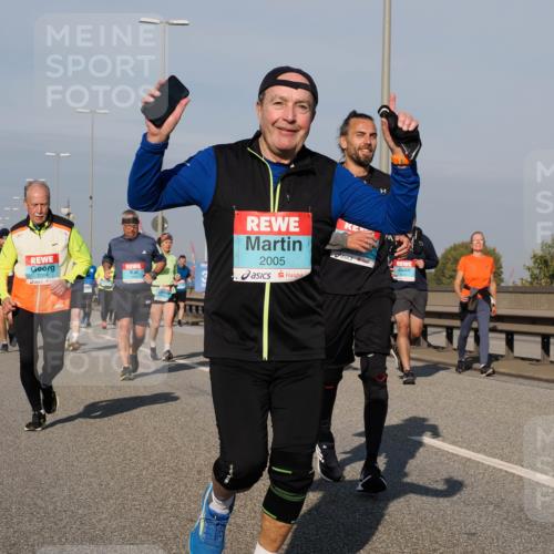 03.10.2025 - Köhlbrandbrückenlauf Fabian Wolf http://msf.ph/oto/9063750 03.10.2025 10:07:01 Position 3 2, 2005, 2004, 28 meine-sportfotos.de