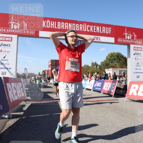 03.10.2025 - Köhlbrandbrückenlauf Lena Gebhardt http://msf.ph/oto/9063786 03.10.2025 13:13:05 Ziel 4193, 4446, 4487, 4528, 4559, 4628, 4748, 5051, 5381, 5673, 5674, 6303, 6393, 6496, 6530, 6705, 6725, 6742, 6755 meine-sportfotos.de