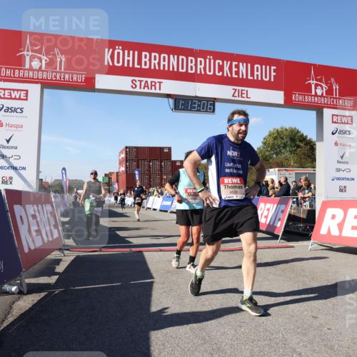 03.10.2025 - Köhlbrandbrückenlauf Lena Gebhardt http://msf.ph/oto/9063793 03.10.2025 13:13:07 Ziel 4193, 4446, 4487, 4528, 4559, 4628, 4748, 5025, 5051, 5381, 5673, 5674, 5678, 6303, 6393, 6496, 6530, 6705, 6725, 6742, 6755 meine-sportfotos.de