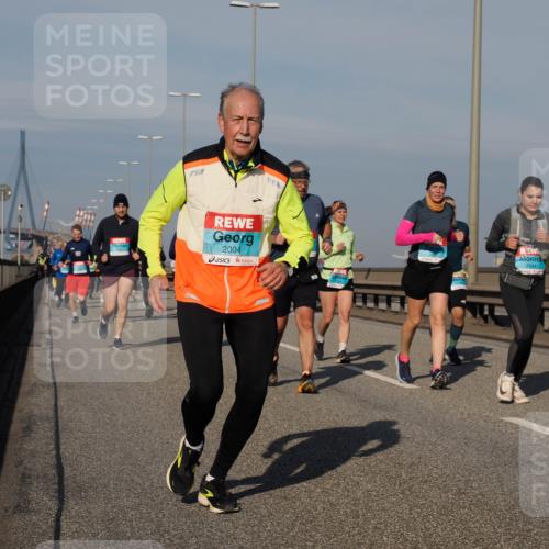 03.10.2025 - Köhlbrandbrückenlauf Fabian Wolf http://msf.ph/oto/9063797 03.10.2025 10:07:03 Position 3 2004, 726, 2644 meine-sportfotos.de