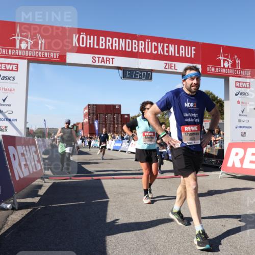 03.10.2025 - Köhlbrandbrückenlauf Lena Gebhardt http://msf.ph/oto/9063808 03.10.2025 13:13:07 Ziel 4193, 4446, 4487, 4528, 4559, 4628, 4748, 5025, 5051, 5381, 5673, 5674, 5678, 6303, 6393, 6496, 6530, 6705, 6725, 6742, 6755 meine-sportfotos.de