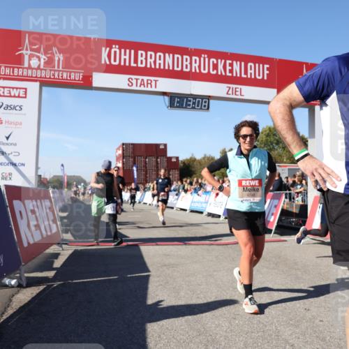 03.10.2025 - Köhlbrandbrückenlauf Lena Gebhardt http://msf.ph/oto/9063811 03.10.2025 13:13:08 Ziel 4193, 4487, 4513, 4528, 4559, 4628, 4748, 5025, 5051, 5381, 5673, 5674, 5678, 5852, 6303, 6393, 6496, 6530, 6705, 6725, 6742, 6755 meine-sportfotos.de