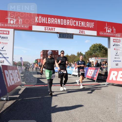 03.10.2025 - Köhlbrandbrückenlauf Lena Gebhardt http://msf.ph/oto/9063838 03.10.2025 13:13:10 Ziel 4191, 4193, 4463, 4513, 4528, 4559, 4628, 4748, 5025, 5051, 5204, 5381, 5678, 5852, 6303, 6393, 6496, 6705, 6725, 6742, 6755, 6818 meine-sportfotos.de