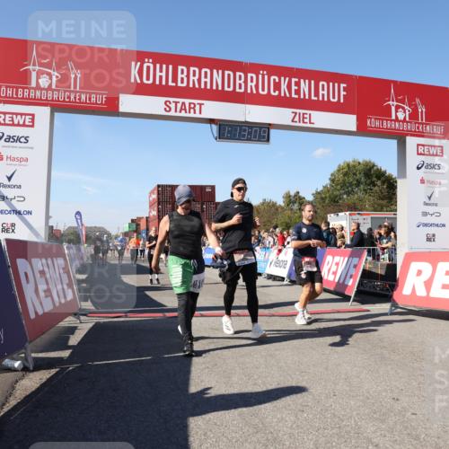 03.10.2025 - Köhlbrandbrückenlauf Lena Gebhardt http://msf.ph/oto/9063849 03.10.2025 13:13:10 Ziel 4191, 4193, 4463, 4513, 4528, 4559, 4628, 4748, 5025, 5051, 5204, 5381, 5678, 5852, 6303, 6393, 6496, 6705, 6725, 6742, 6755, 6818 meine-sportfotos.de