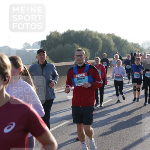 03.10.2025 - Köhlbrandbrückenlauf Jannik Wohlers http://msf.ph/oto/9063861 03.10.2025 09:24:35 Position 3 2374 meine-sportfotos.de