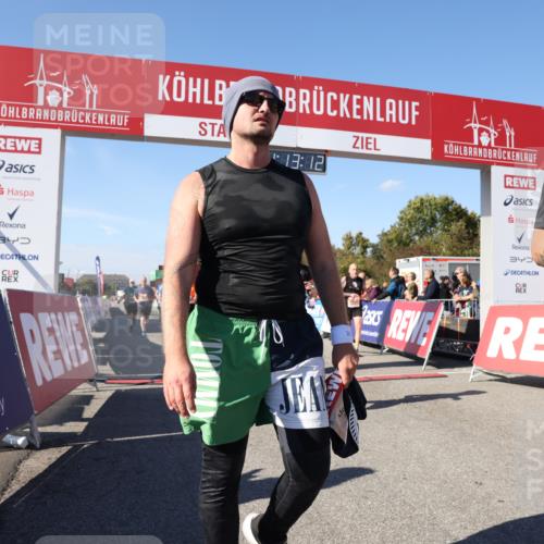 03.10.2025 - Köhlbrandbrückenlauf Lena Gebhardt http://msf.ph/oto/9063909 03.10.2025 13:13:12 Ziel 4191, 4193, 4223, 4373, 4463, 4513, 4528, 4748, 5025, 5204, 5678, 5852, 6393, 6705, 6725, 6742, 6755, 6818 meine-sportfotos.de