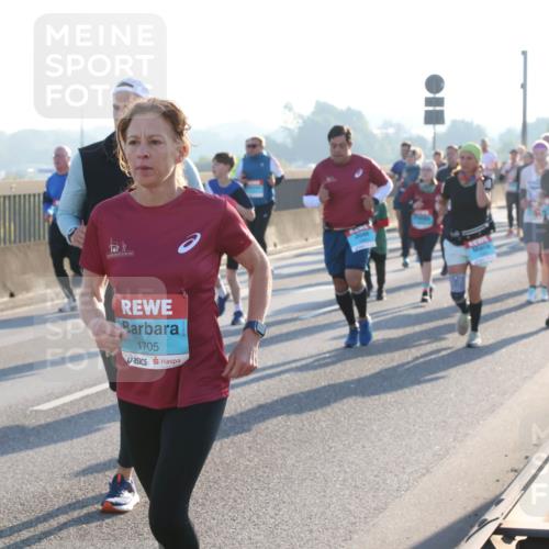 03.10.2025 - Köhlbrandbrückenlauf Lena Gebhardt http://msf.ph/oto/9063915 03.10.2025 09:21:10 Position 1 1705 meine-sportfotos.de