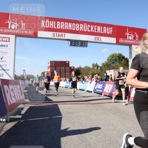 03.10.2025 - Köhlbrandbrückenlauf Lena Gebhardt http://msf.ph/oto/9063919 03.10.2025 13:13:14 Ziel 4191, 4193, 4223, 4373, 4463, 4513, 4583, 4748, 5025, 5204, 5678, 5852, 6393, 6705, 6725, 6742, 6755, 6788, 6789, 6818 meine-sportfotos.de