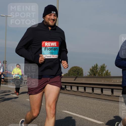 03.10.2025 - Köhlbrandbrückenlauf Fabian Wolf http://msf.ph/oto/9063921 03.10.2025 10:07:08 Position 3 2930, 2351, 23 meine-sportfotos.de