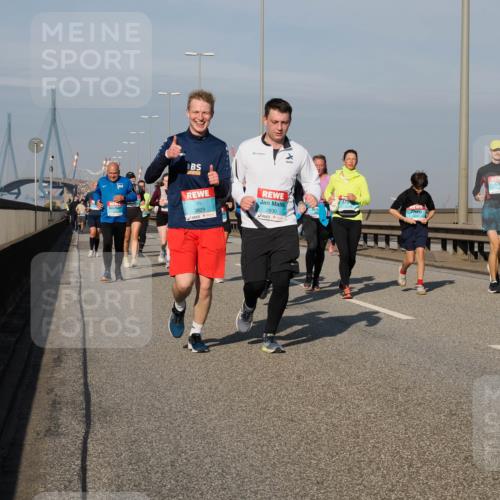 03.10.2025 - Köhlbrandbrückenlauf Fabian Wolf http://msf.ph/oto/9063949 03.10.2025 10:07:10 Position 3 3829, 2930 meine-sportfotos.de