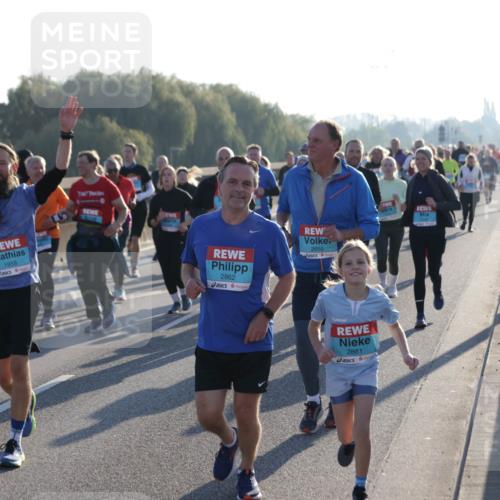 03.10.2025 - Köhlbrandbrückenlauf Jannik Wohlers http://msf.ph/oto/9063967 03.10.2025 09:24:43 Position 3 1958, 2862, 2659, 2861 meine-sportfotos.de