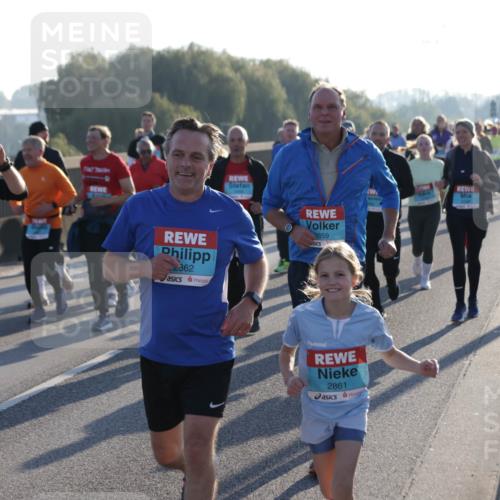 03.10.2025 - Köhlbrandbrückenlauf Jannik Wohlers http://msf.ph/oto/9063987 03.10.2025 09:24:44 Position 3 1958, 362, 2659, 2861 meine-sportfotos.de