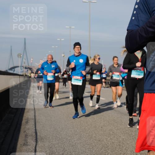 03.10.2025 - Köhlbrandbrückenlauf Fabian Wolf http://msf.ph/oto/9064002 03.10.2025 10:07:12 Position 3 2284 meine-sportfotos.de