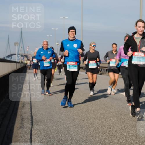 03.10.2025 - Köhlbrandbrückenlauf Fabian Wolf http://msf.ph/oto/9064010 03.10.2025 10:07:13 Position 3 2284 meine-sportfotos.de