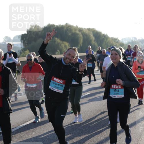 03.10.2025 - Köhlbrandbrückenlauf Jannik Wohlers http://msf.ph/oto/9064027 03.10.2025 09:24:46 Position 3 2468, 2300, 2298 meine-sportfotos.de