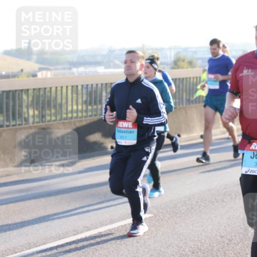 03.10.2025 - Köhlbrandbrückenlauf Lena Gebhardt http://msf.ph/oto/9064033 03.10.2025 09:21:15 Position 1 1611, 3595 meine-sportfotos.de