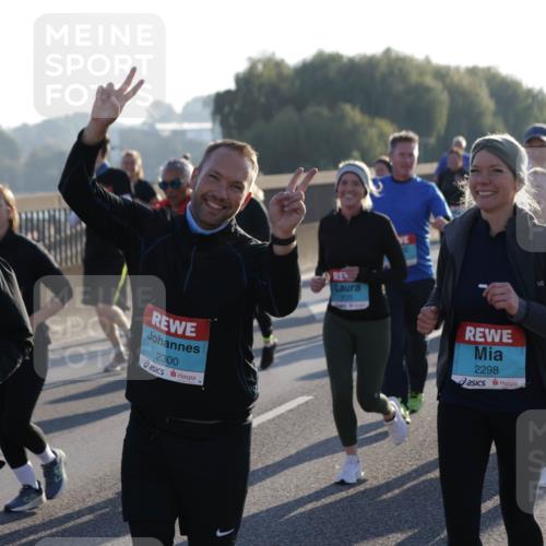 03.10.2025 - Köhlbrandbrückenlauf Jannik Wohlers http://msf.ph/oto/9064052 03.10.2025 09:24:47 Position 3 2468, 2300, 3105, 2298 meine-sportfotos.de