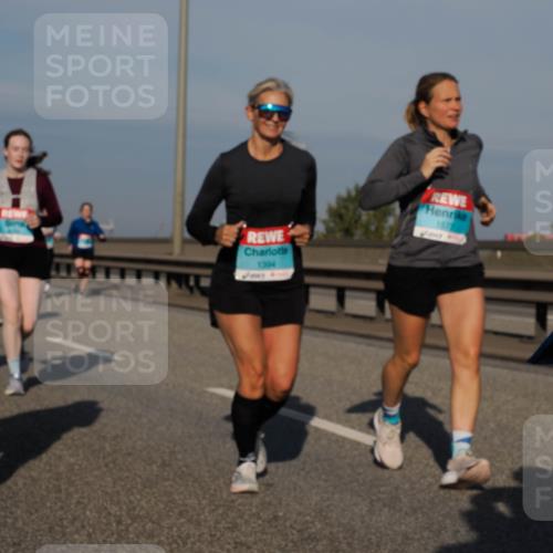 03.10.2025 - Köhlbrandbrückenlauf Fabian Wolf http://msf.ph/oto/9064061 03.10.2025 10:07:16 Position 3 3231, 1394, 1577 meine-sportfotos.de