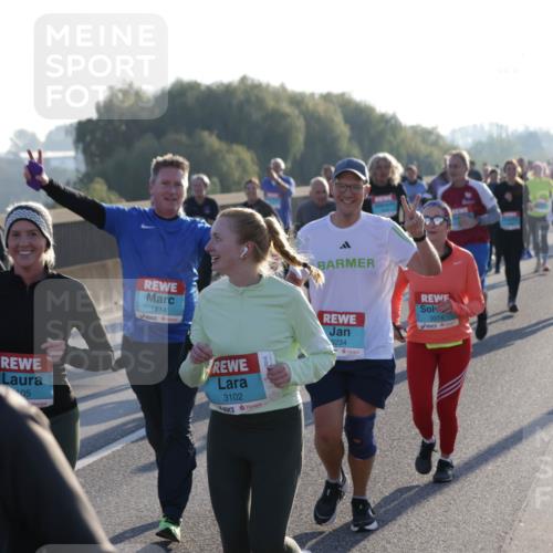 03.10.2025 - Köhlbrandbrückenlauf Jannik Wohlers http://msf.ph/oto/9064066 03.10.2025 09:24:48 Position 3 05, 1814, 3234, 3074, 3102 meine-sportfotos.de