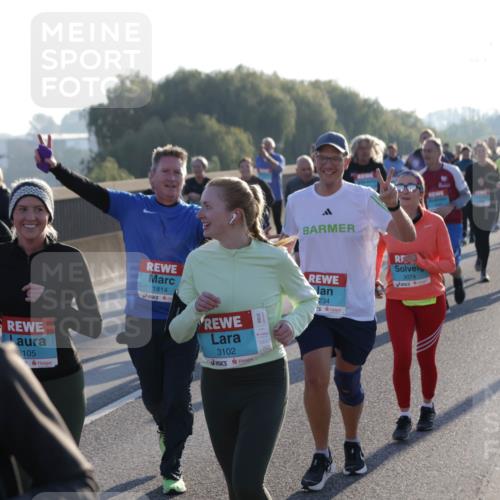 03.10.2025 - Köhlbrandbrückenlauf Jannik Wohlers http://msf.ph/oto/9064068 03.10.2025 09:24:48 Position 3 3105, 1814, 3102, 234, 3074 meine-sportfotos.de