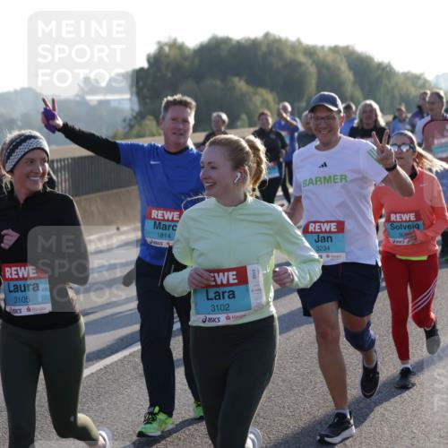 03.10.2025 - Köhlbrandbrückenlauf Jannik Wohlers http://msf.ph/oto/9064076 03.10.2025 09:24:48 Position 3 3105, 1814, 3102, 3102, 30, 3234 meine-sportfotos.de