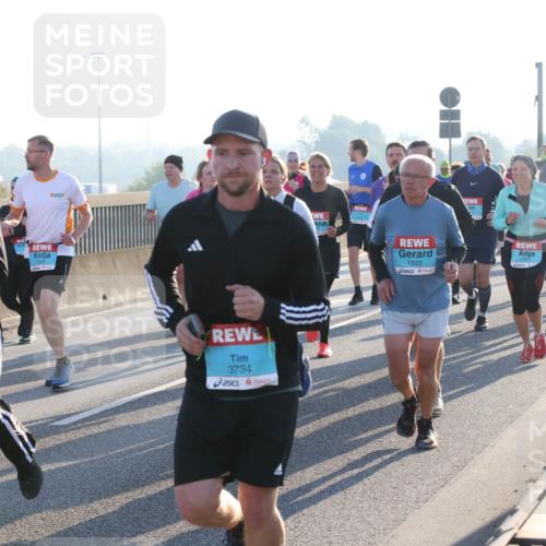 03.10.2025 - Köhlbrandbrückenlauf Lena Gebhardt http://msf.ph/oto/9064101 03.10.2025 09:21:18 Position 1 1324, 1535, 3734, 1523, 1337 meine-sportfotos.de