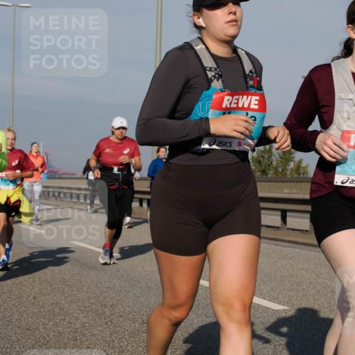 03.10.2025 - Köhlbrandbrückenlauf Fabian Wolf http://msf.ph/oto/9064102 03.10.2025 10:07:18 Position 3 2618, 246, 3389 meine-sportfotos.de