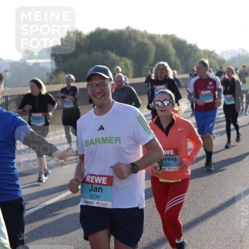 03.10.2025 - Köhlbrandbrückenlauf Jannik Wohlers http://msf.ph/oto/9064105 03.10.2025 09:24:49 Position 3 074, 3234 meine-sportfotos.de