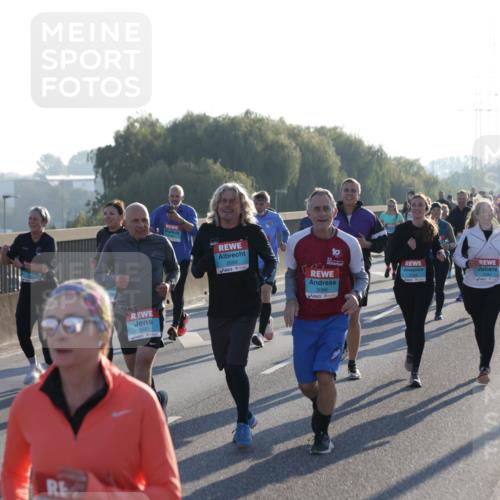 03.10.2025 - Köhlbrandbrückenlauf Jannik Wohlers http://msf.ph/oto/9064114 03.10.2025 09:24:50 Position 3 2397, 3090, 3089, 3088 meine-sportfotos.de