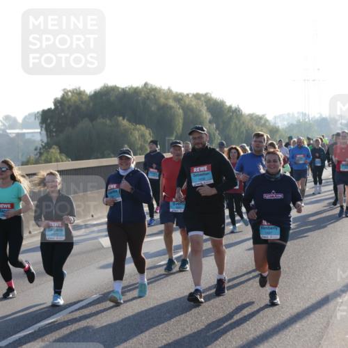 03.10.2025 - Köhlbrandbrückenlauf Jannik Wohlers http://msf.ph/oto/9064144 03.10.2025 09:24:58 Position 3 2375, 1606, 0, 1497 meine-sportfotos.de