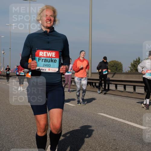 03.10.2025 - Köhlbrandbrückenlauf Fabian Wolf http://msf.ph/oto/9064174 03.10.2025 10:07:22 Position 3 2493 meine-sportfotos.de
