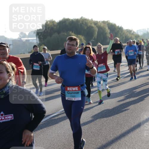 03.10.2025 - Köhlbrandbrückenlauf Jannik Wohlers http://msf.ph/oto/9064177 03.10.2025 09:25:01 Position 3 2366 meine-sportfotos.de