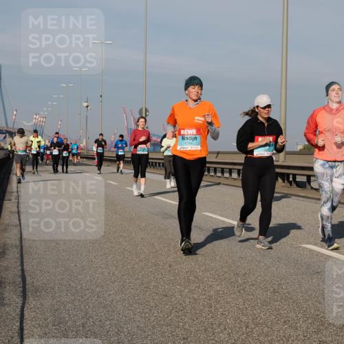 03.10.2025 - Köhlbrandbrückenlauf Fabian Wolf http://msf.ph/oto/9064182 03.10.2025 10:07:23 Position 3 1756, 1425 meine-sportfotos.de