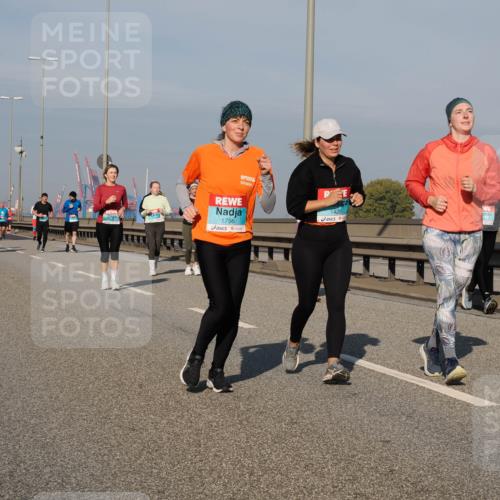 03.10.2025 - Köhlbrandbrückenlauf Fabian Wolf http://msf.ph/oto/9064197 03.10.2025 10:07:23 Position 3 1756, 1425 meine-sportfotos.de