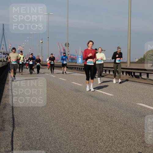 03.10.2025 - Köhlbrandbrückenlauf Fabian Wolf http://msf.ph/oto/9064232 03.10.2025 10:07:26 Position 3  meine-sportfotos.de