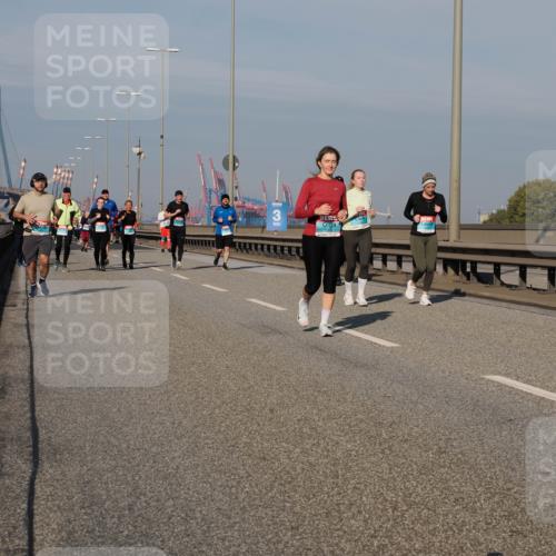 03.10.2025 - Köhlbrandbrückenlauf Fabian Wolf http://msf.ph/oto/9064235 03.10.2025 10:07:26 Position 3  meine-sportfotos.de