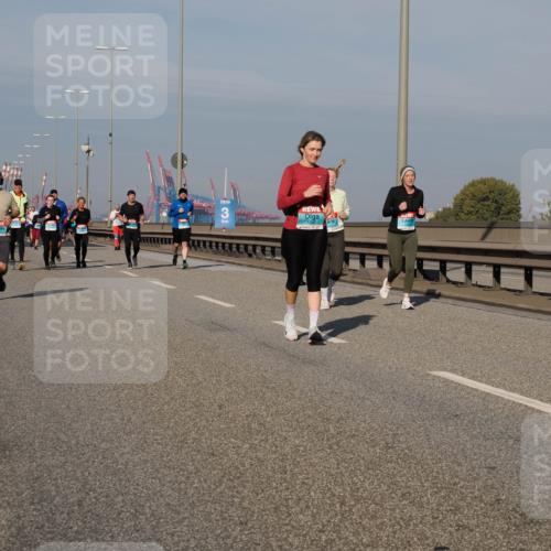03.10.2025 - Köhlbrandbrückenlauf Fabian Wolf http://msf.ph/oto/9064249 03.10.2025 10:07:26 Position 3  meine-sportfotos.de