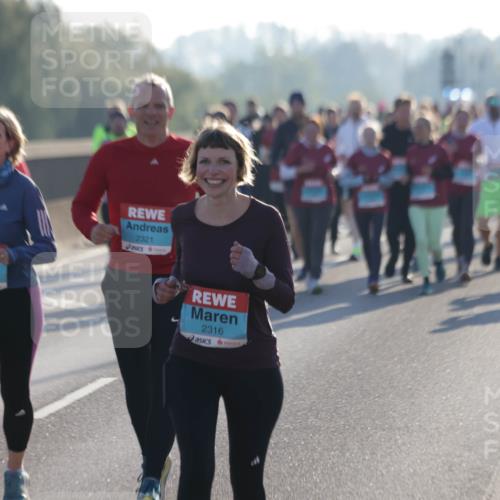 03.10.2025 - Köhlbrandbrückenlauf Jannik Wohlers http://msf.ph/oto/9064305 03.10.2025 09:25:11 Position 3 2258, 2321, 2316 meine-sportfotos.de