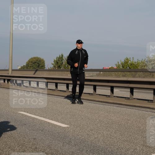 03.10.2025 - Köhlbrandbrückenlauf Fabian Wolf http://msf.ph/oto/9064337 03.10.2025 10:07:32 Position 3  meine-sportfotos.de