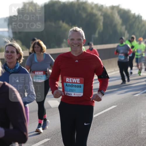 03.10.2025 - Köhlbrandbrückenlauf Jannik Wohlers http://msf.ph/oto/9064340 03.10.2025 09:25:14 Position 3 7638, 2321 meine-sportfotos.de