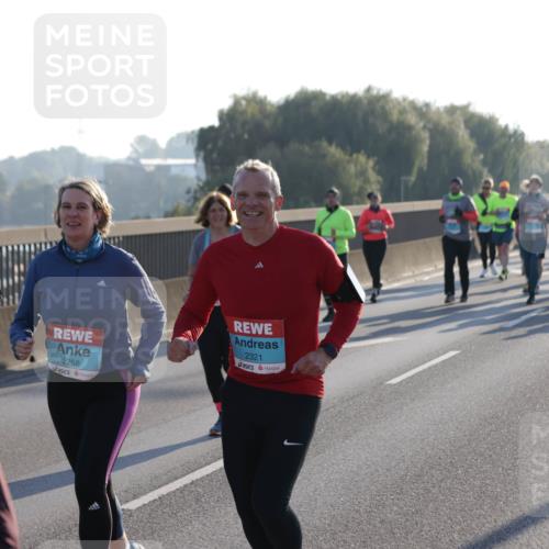 03.10.2025 - Köhlbrandbrückenlauf Jannik Wohlers http://msf.ph/oto/9064361 03.10.2025 09:25:15 Position 3 2258, 2321 meine-sportfotos.de