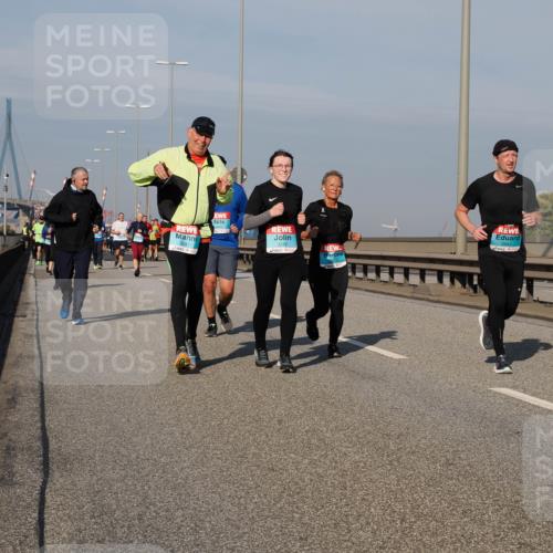 03.10.2025 - Köhlbrandbrückenlauf Fabian Wolf http://msf.ph/oto/9064406 03.10.2025 10:07:35 Position 3 3241, 2409, 42, 3443 meine-sportfotos.de
