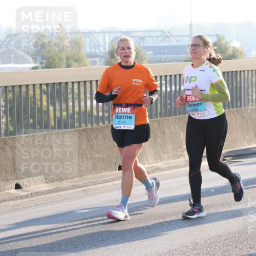 03.10.2025 - Köhlbrandbrückenlauf Lena Gebhardt http://msf.ph/oto/9064442 03.10.2025 09:21:33 Position 1 2147, 3339, 05 meine-sportfotos.de